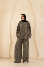 ‘Daily set’ in olive