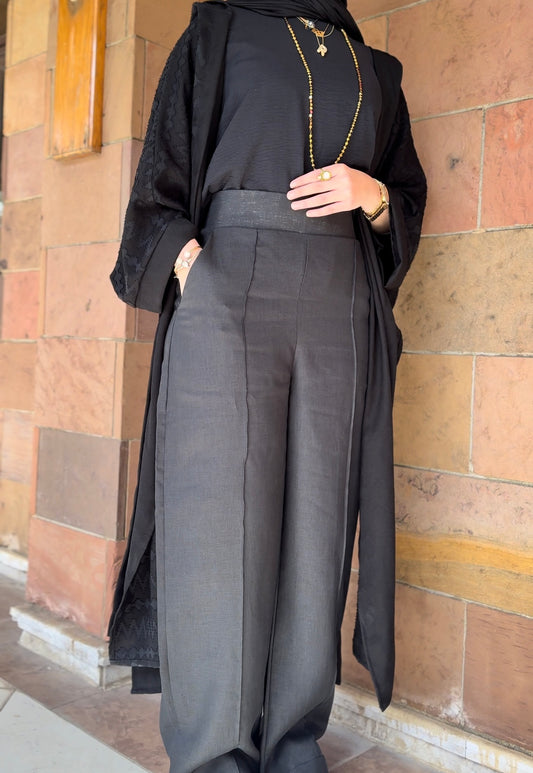 “Linen in Pants” in black