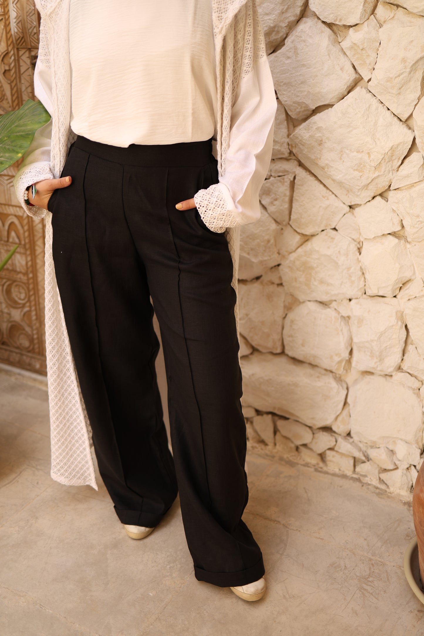 “Linen in Pants” in black